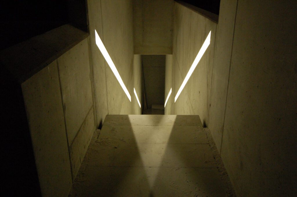 Musikclub Maki Ingolstadt – Detail des Lichtschlitzes